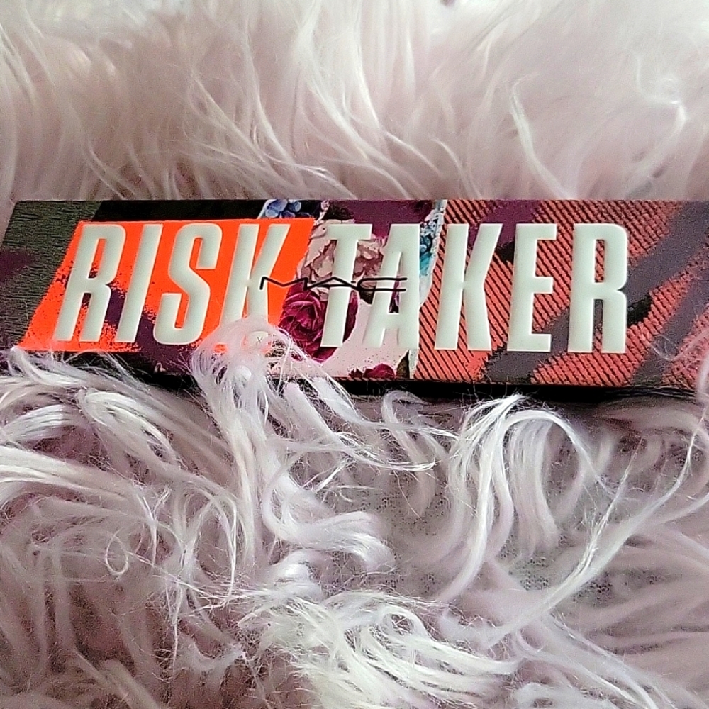 MAC Risk Taker Eyeshadow
